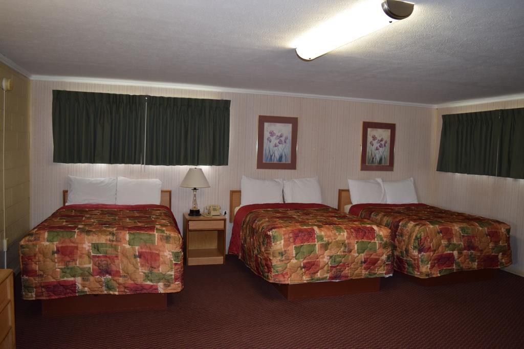 Economy Inn Taylorville Exterior foto