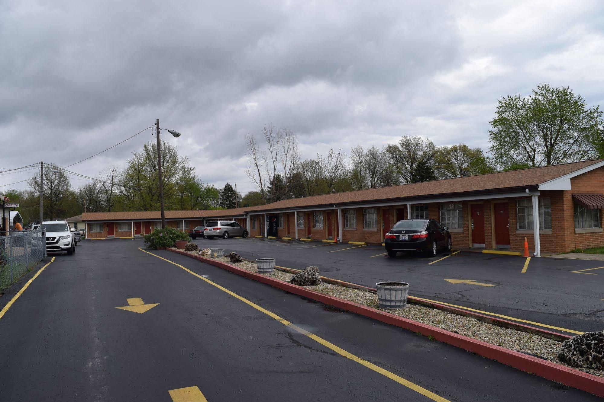Economy Inn Taylorville Exterior foto